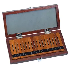 Gauge Block Set, Metric, JCSS Cert., ISO 18 Blocks, Grade 0, Steel
